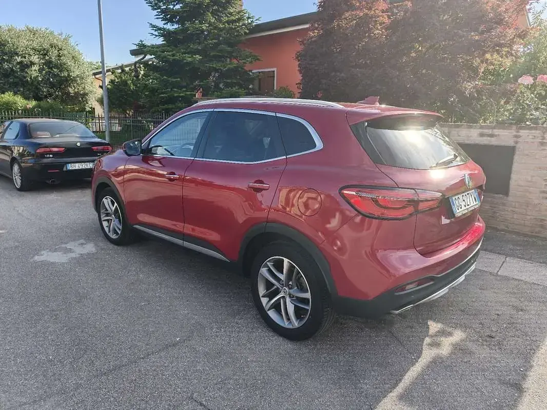 Usata MG EHS Exclusive 162 CV (119 kW) 2021 Rosso SUV