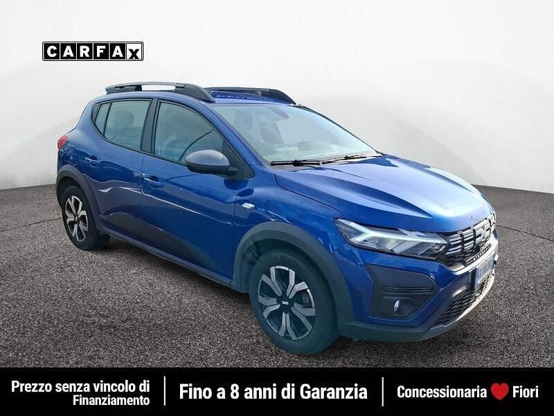 Usata Dacia Sandero Expression 101 CV (74 kW) 2023 Blu Utilitaria