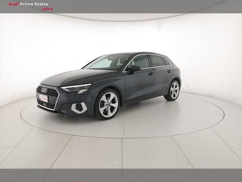 Usata Audi A3 Advanced 116 CV (85 kW) 2022 Grigio manhattan metallizzato Berlina