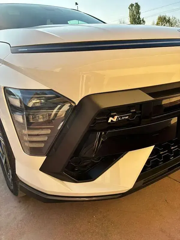 Usata Hyundai Kona N Line 105 CV (77 kW) 2023 Bianco SUV