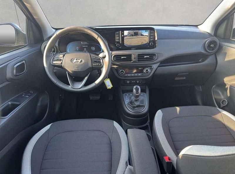 Nuova Hyundai i10 67 CV (49 kW) 2025 Argento Utilitaria