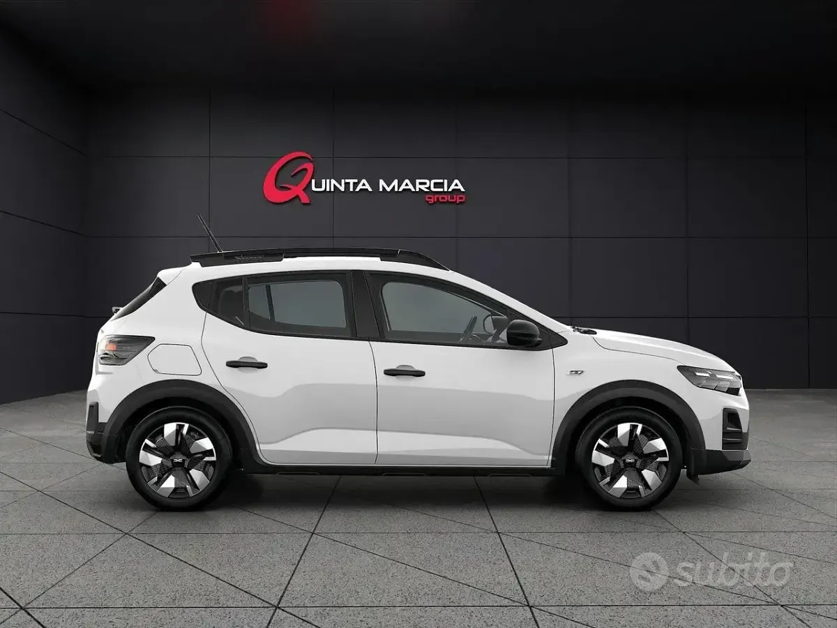 Nuova Dacia Sandero Stepway 119 CV (87 kW) 2026 Bianco Berlina