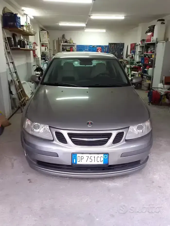 Usata Saab 9-3 131 CV (96 kW) 2002 Grigio Berlina