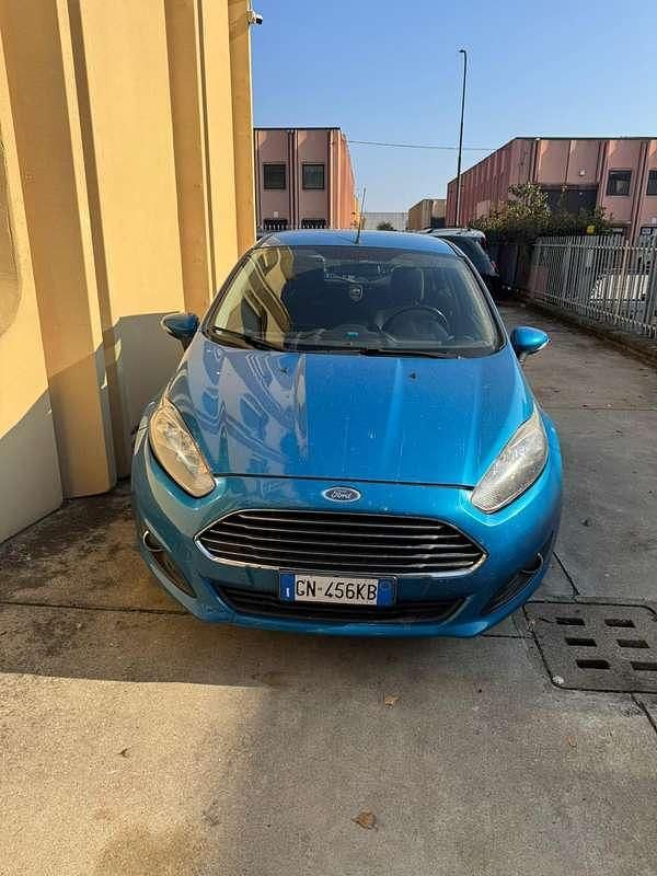 Usata Ford Fiesta Titanium 95 CV (69 kW) 2013 Berlina