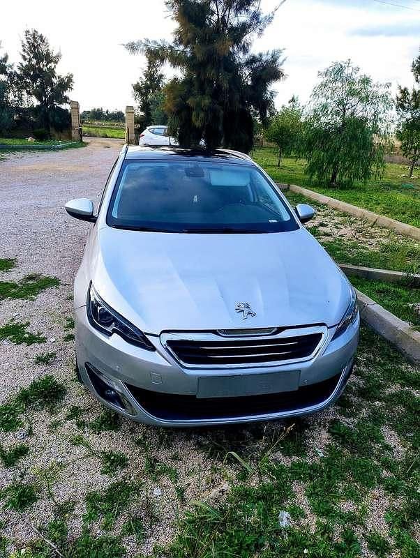 Usata Peugeot 308 SW Allure 120 CV (88 kW) 2017 Station wagon