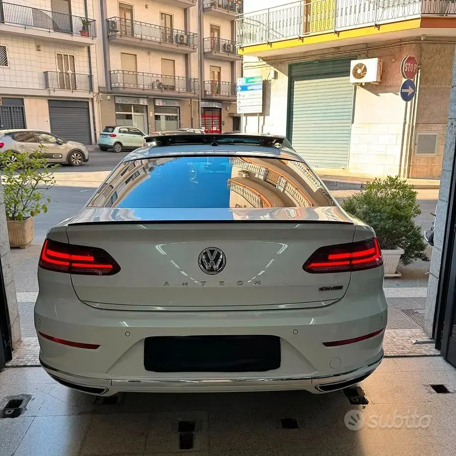 Usata VW Arteon Sport 240 CV (176 kW) 2017 Bianco Utilitaria