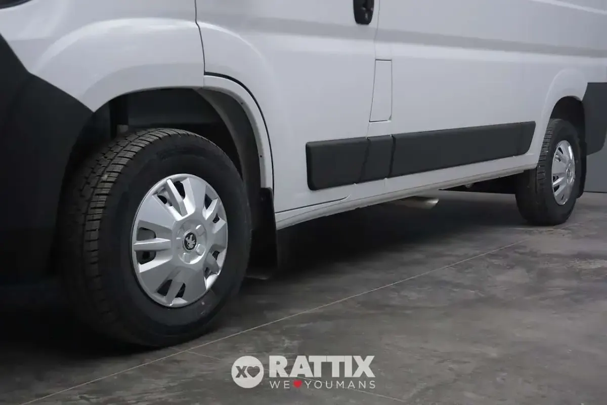 Nuova Peugeot Boxer 120 CV (88 kW) 2025 Bianco icy Furgone