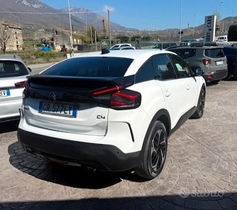 Usado Citroën C4 Shine 131 CV (96 kW) 2023 Blanco SUV