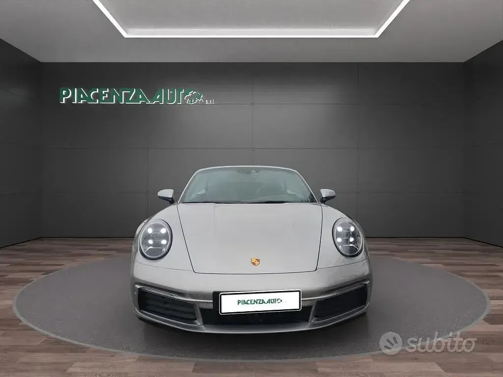 Usata Porsche 911 Carrera Cabriolet 385 CV (283 kW) 2023 Blu Cabrio