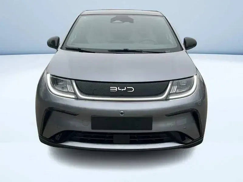 Nuova BYD Dolphin Design 149 kW (203 CV) 2026 Grigio Utilitaria
