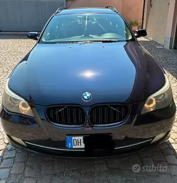 Usata BMW 520 163 CV (119 kW) 2007 Bluazzurro Station wagon