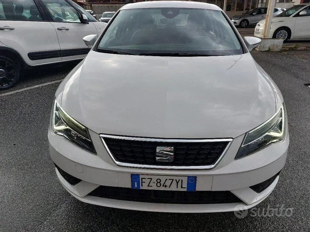 Usata Seat Leon Style 131 CV (96 kW) 2020 Bianco Berlina
