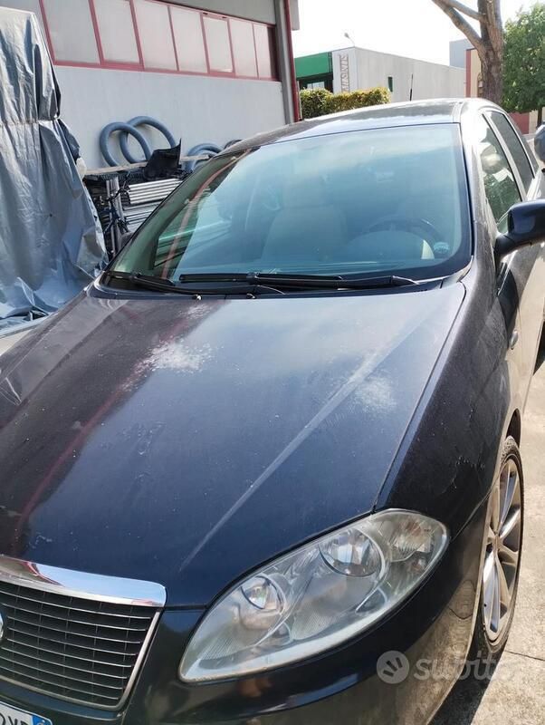 Blu Usata 2005 Fiat Croma Active Station wagon | 3000 € (Molto cara) - Immagine 1/4