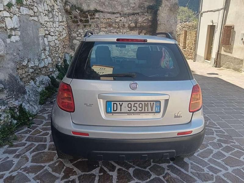 Usata Fiat Sedici Dynamic 135 CV (99 kW) 2010 SUV