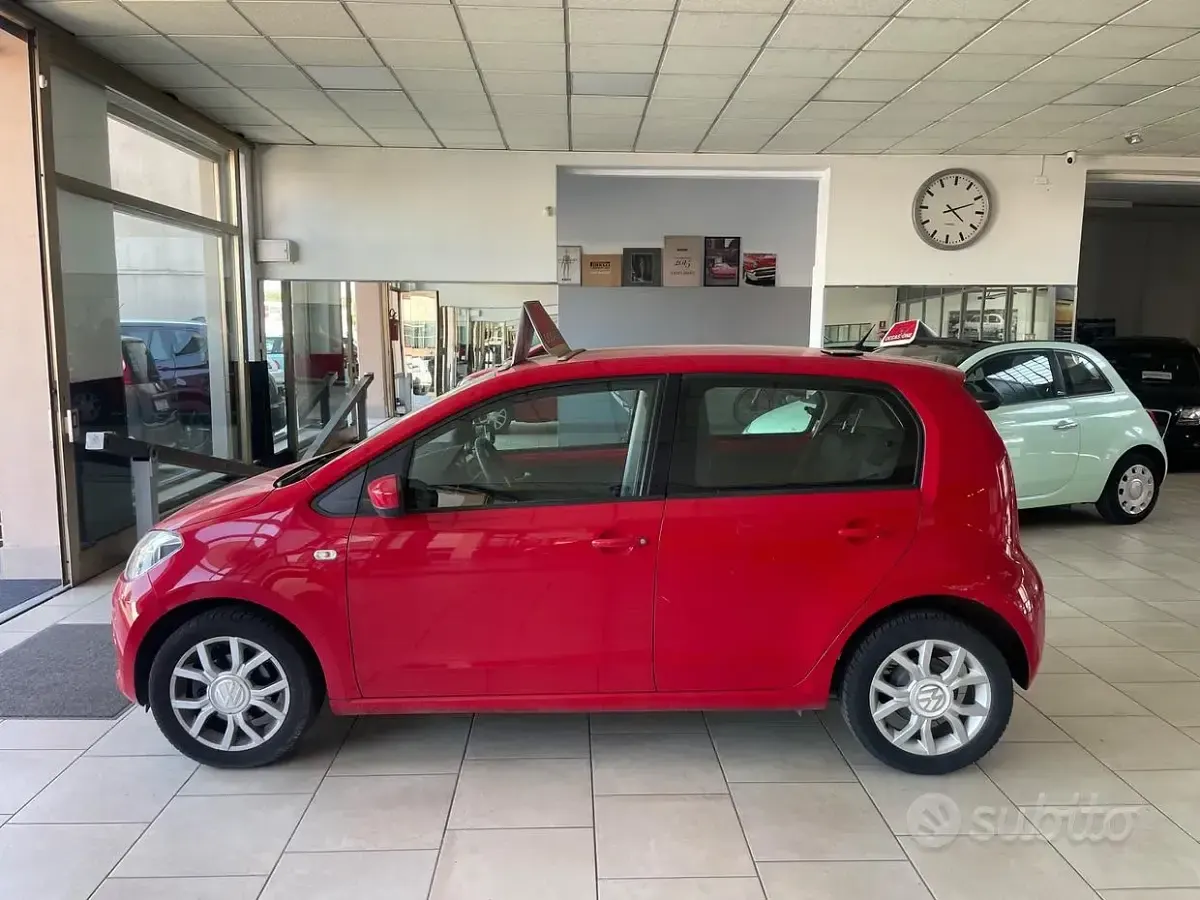 Usata VW up! Move 75 CV (55 kW) 2016 Rosso Utilitaria