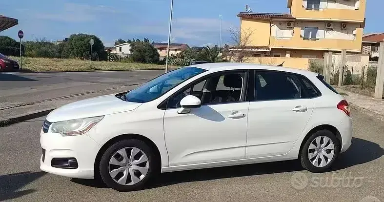 Usata Citroën C4 90 CV (66 kW) 2012 Bianco Berlina