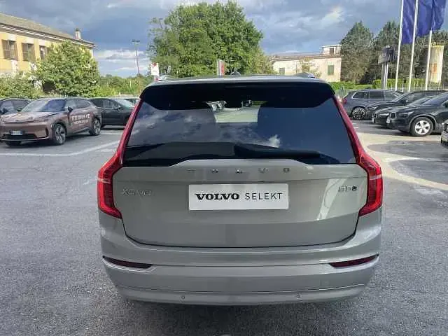 Usata Volvo XC90 Core 235 CV (172 kW) 2023 Argento SUV