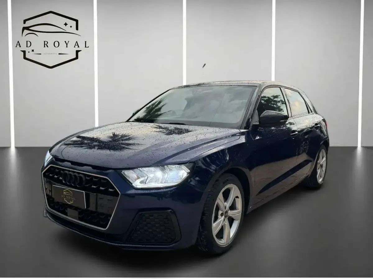 Usata Audi A1 Sportback Ambiente 95 CV (69 kW) 2024 Blu/azzurro Utilitaria