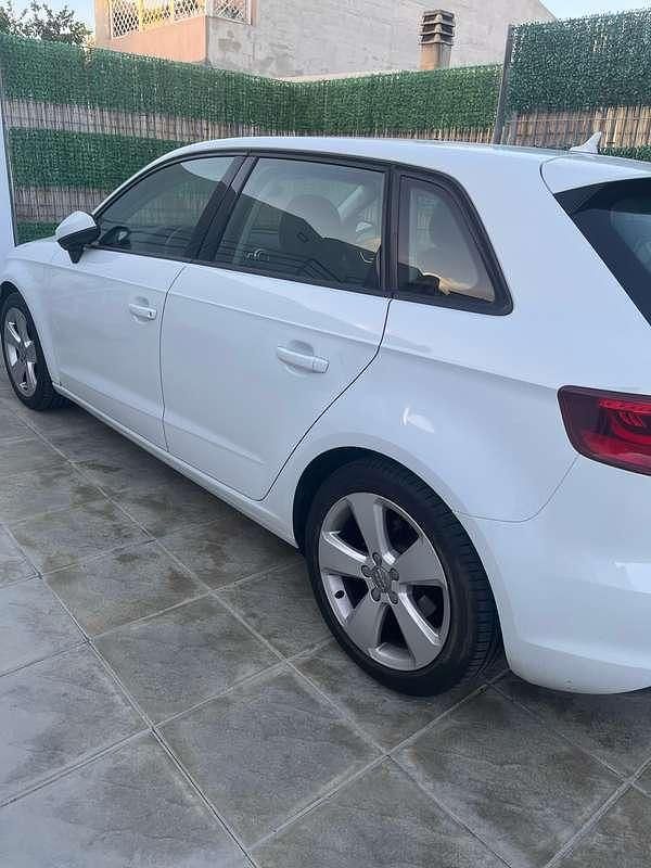 Usata Audi A3 Attraction 110 CV (80 kW) 2015 Bianco Berlina