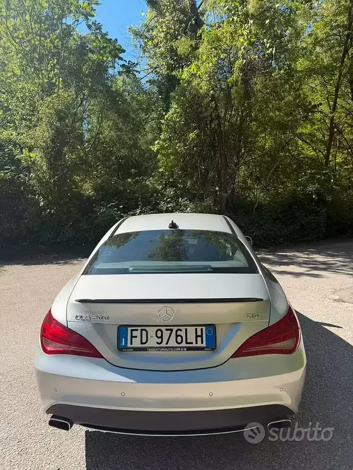 Begagnad Mercedes CLA200 136 HK (100 kW) 2016 Grå Sedan
