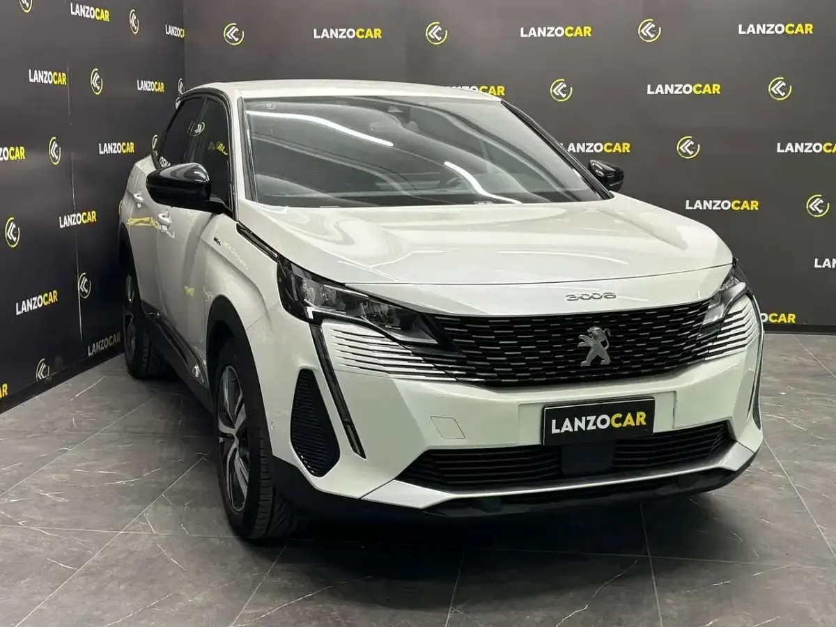 Usata Peugeot 3008 Allure 181 CV (133 kW) 2023 Bianco SUV