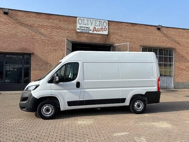 Usata Fiat Ducato 33 140 CV (102 kW) 2023 Bianco Furgone