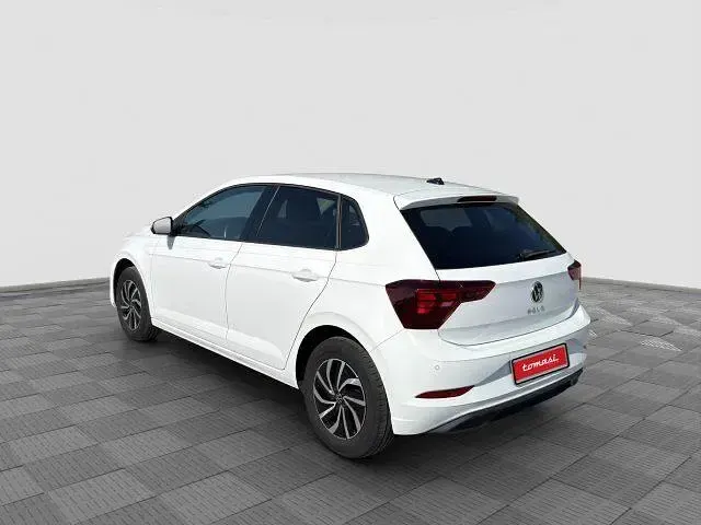 Usata VW Polo Life 95 CV (69 kW) 2024 Pure white Utilitaria