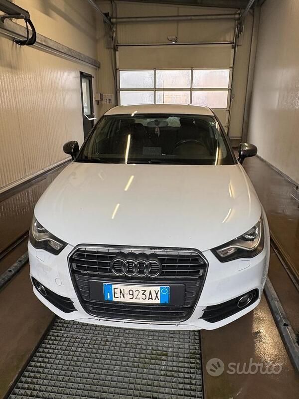 Usata Audi A1 86 CV (63 kW) 2012 Bianco Utilitaria