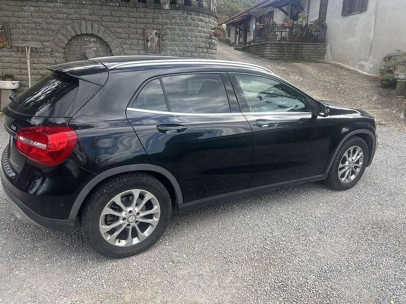 Usata Mercedes GLA200 Premium 136 CV (100 kW) 2016 SUV