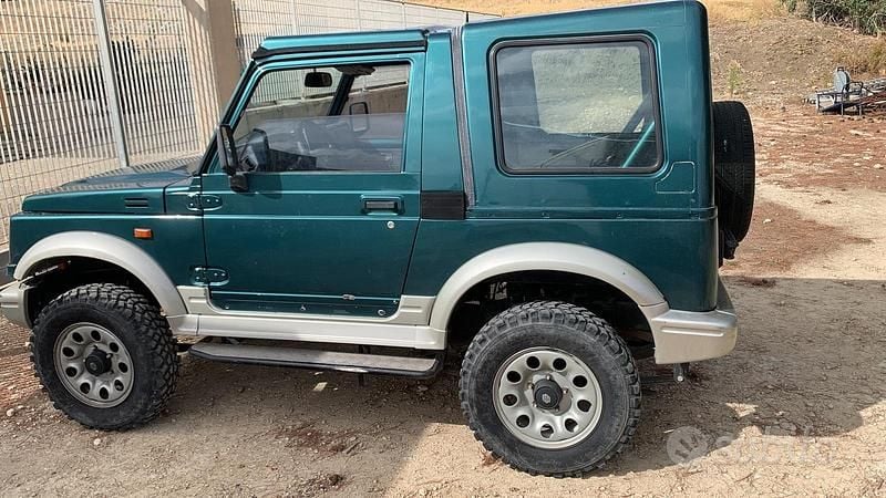 Usata Suzuki Samurai 1998 Verde SUV