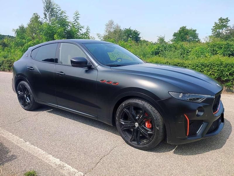 Usata Maserati Levante 530 CV (389 kW) 2021 Nero SUV