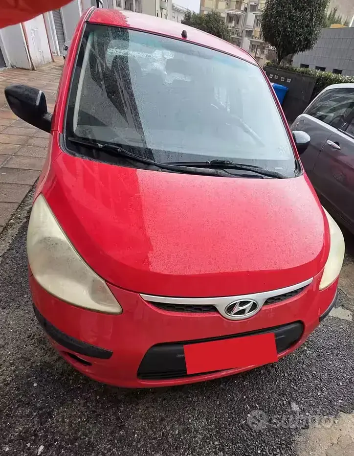 Usata Hyundai i10 66 CV (48 kW) 2009 Rosso Utilitaria
