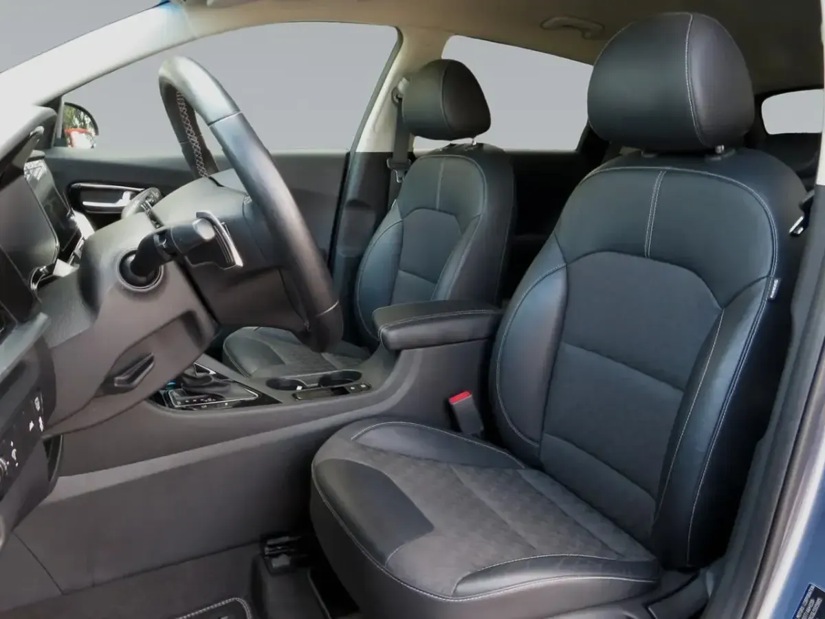 Usata Kia Niro Style 105 CV (77 kW) 2021 Blu SUV