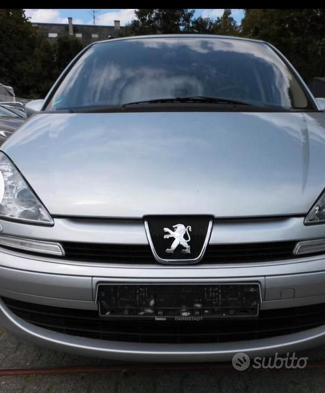 Usata 2005 Peugeot 807 Furgone | 4900 € - Immagine 1/4