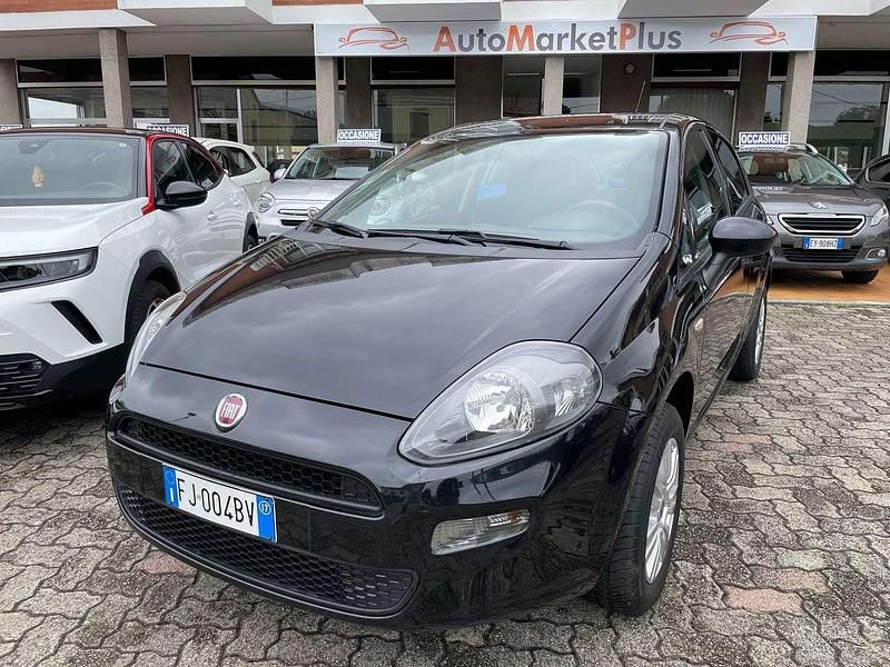 Usata Fiat Grande Punto Dynamic 77 CV (56 kW) 2017 Nero Utilitaria