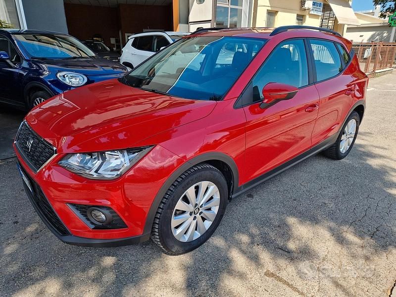 Usata Seat Arona Style 89 CV (65 kW) 2020 Rosso SUV