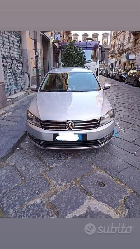 Usata VW Passat 105 CV (77 kW) 2013 Grigio Station wagon