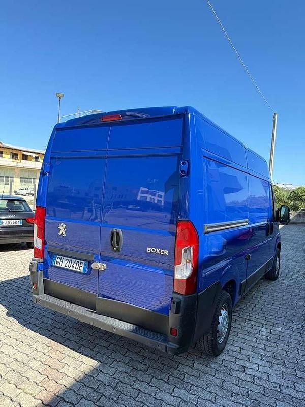 Usata Peugeot Boxer 140 CV (102 kW) 2021 Blu/azzurro Furgone