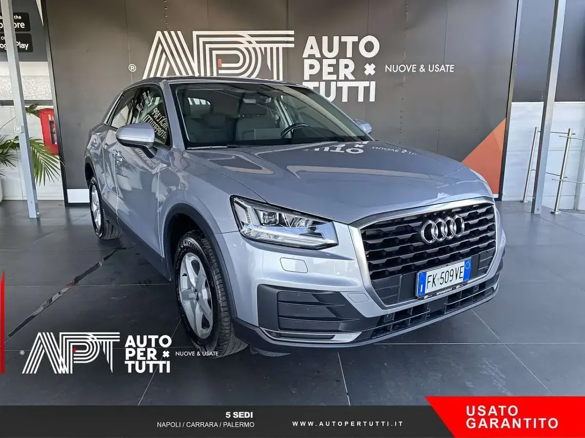 Usata Audi Q2 Business 150 CV (110 kW) 2017 Argento SUV
