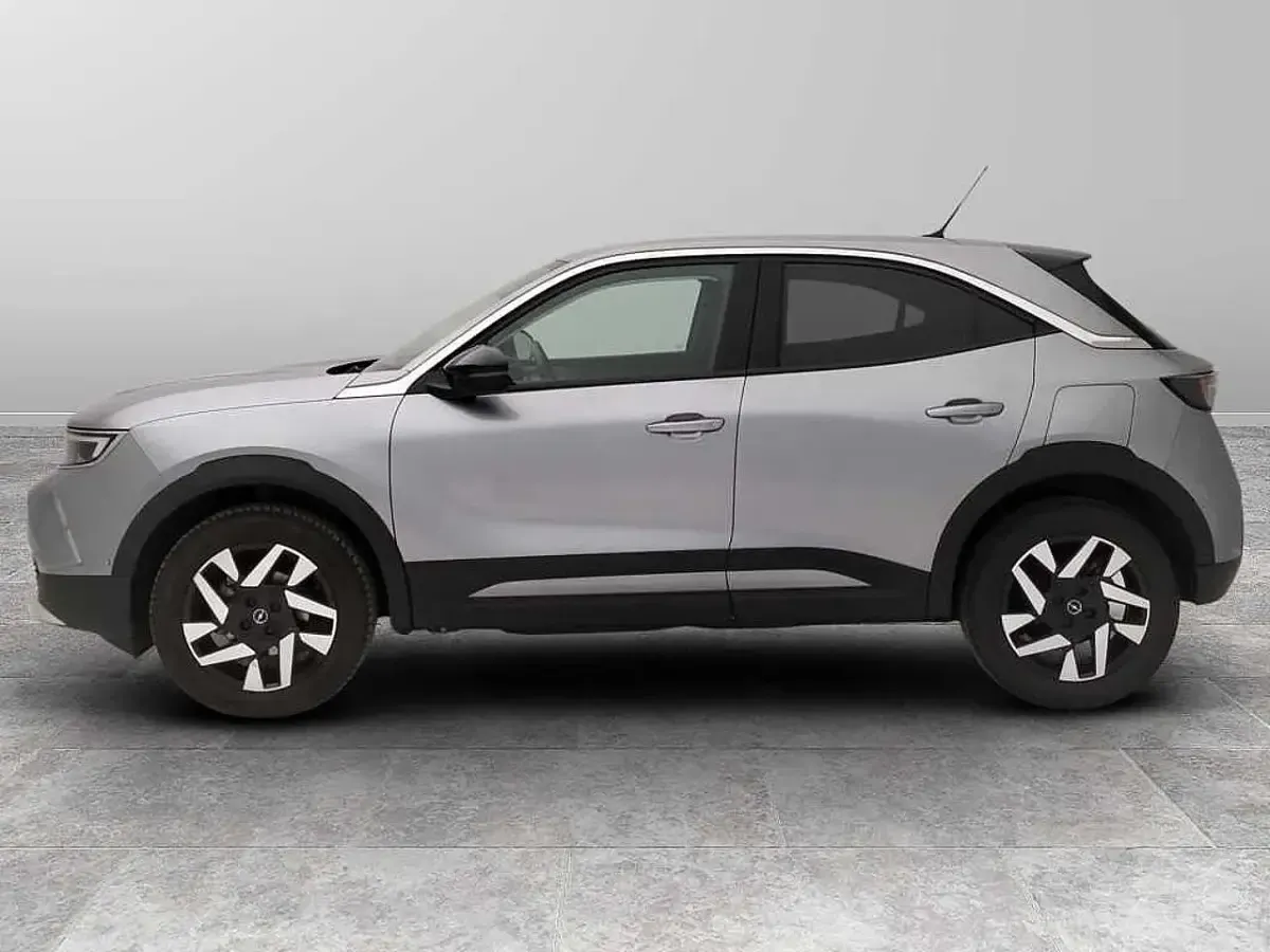 Usata Opel Mokka Elegance 101 CV (74 kW) 2023 Grigio SUV