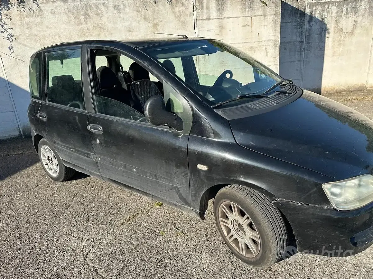 Usata Fiat Multipla 103 CV (75 kW) 2008 Nero Monovolume