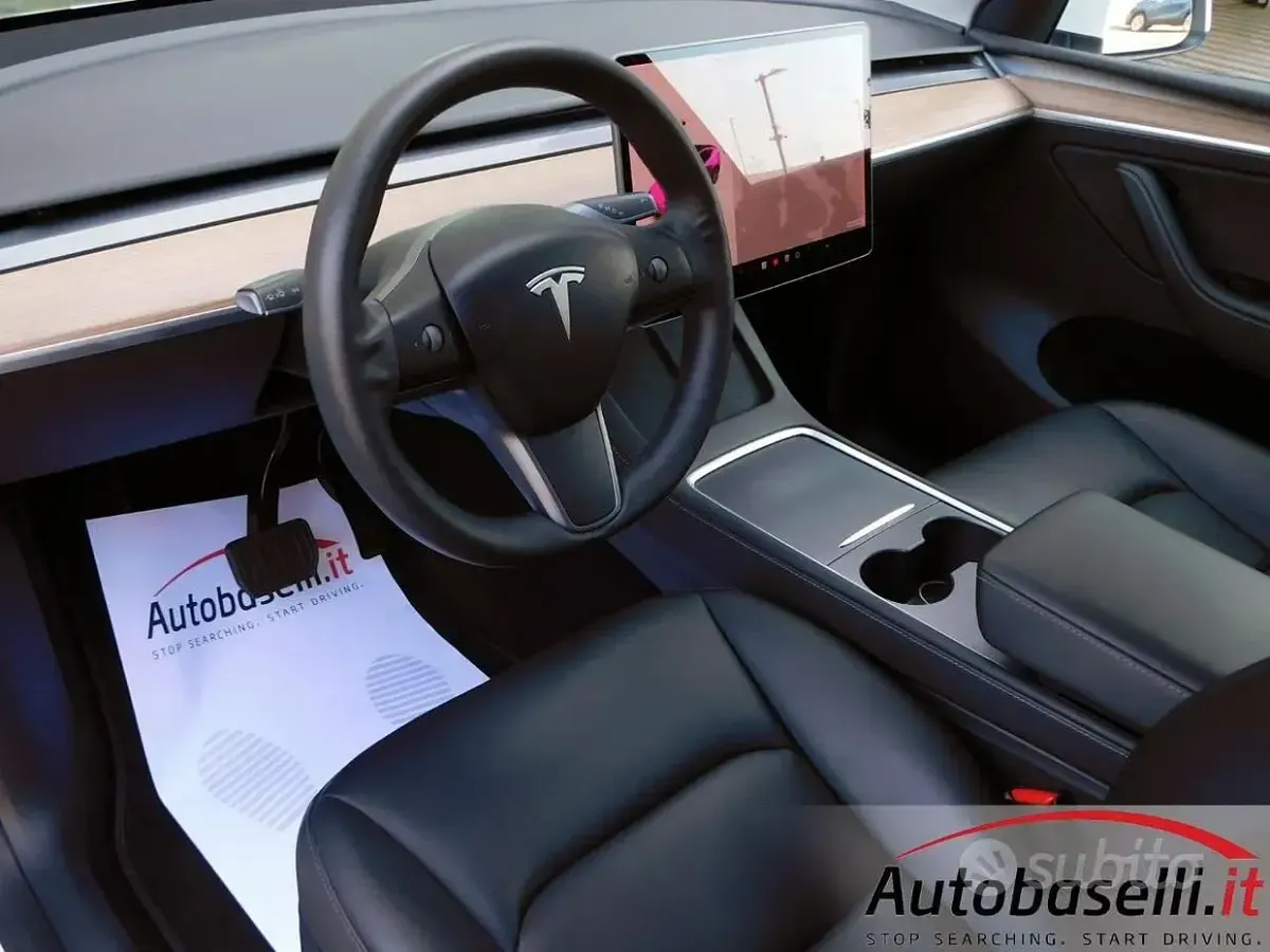 Usata Tesla Model Y 152 kW (208 CV) 2021 Bianco SUV