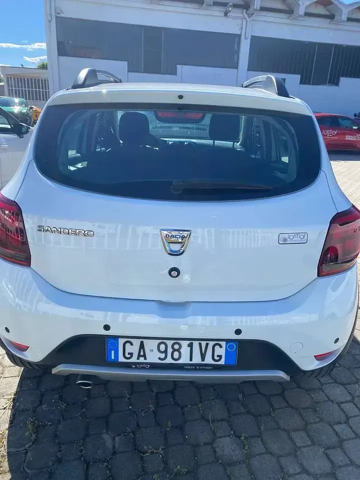 Usata Dacia Sandero Anniversary 101 CV (74 kW) 2020 Bianco Berlina