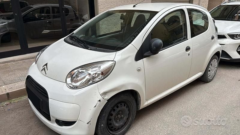 Usata Citroën C1 68 CV (50 kW) 2011 Bianco Utilitaria