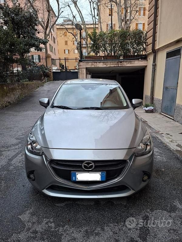 Usata Mazda 2 Evolve 90 CV (66 kW) 2016 Grigio Utilitaria
