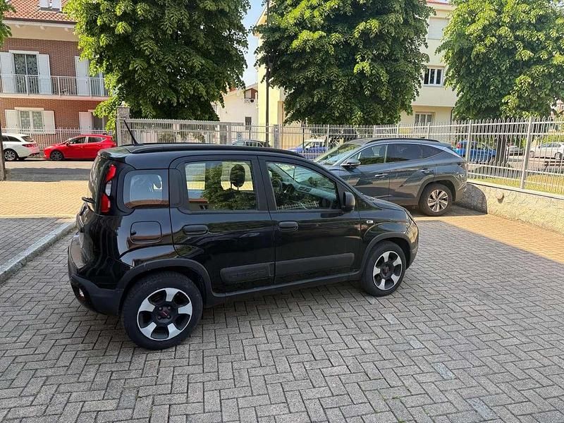 Usata Fiat Panda Cross Cross 69 CV (50 kW) 2020 Nero Utilitaria