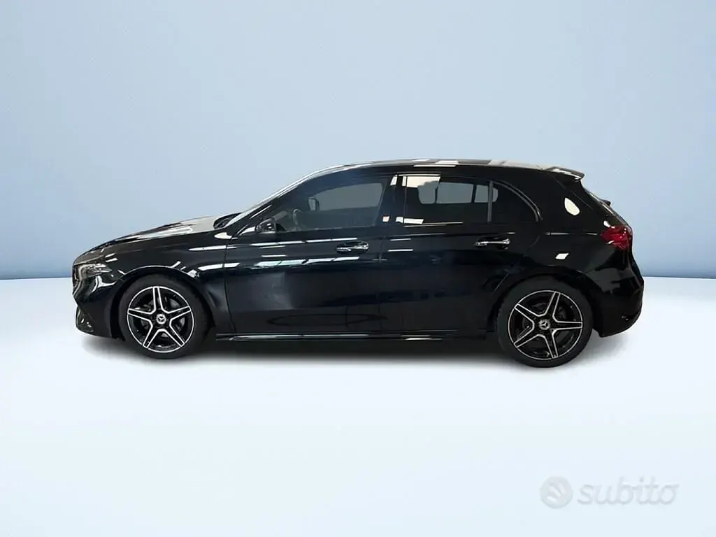 Usata Mercedes A180 Advanced Plus 116 CV (85 kW) 2024 Nero Berlina