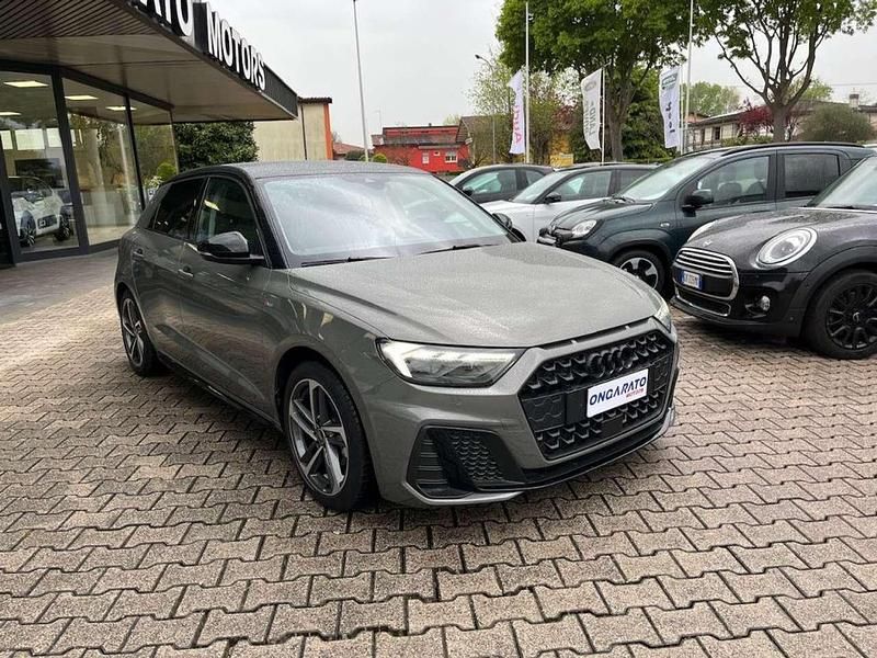 Usata Audi A1 S-Line 116 CV (85 kW) 2025 Grigio scuro SUV