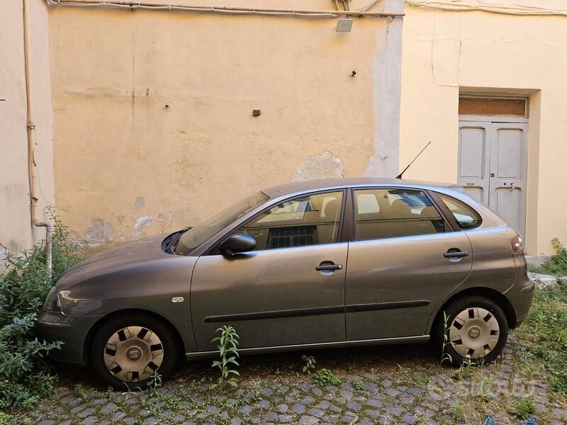 Usata Seat Ibiza Reference 69 CV (50 kW) 2006 Grigio Berlina