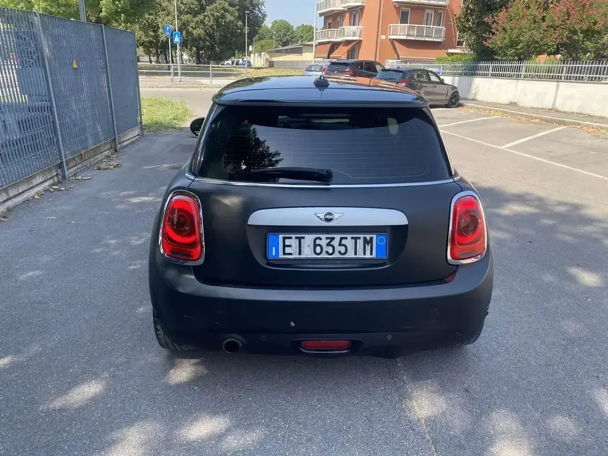 Usata Mini Cooper D 116 CV (85 kW) 2014 Nero Utilitaria